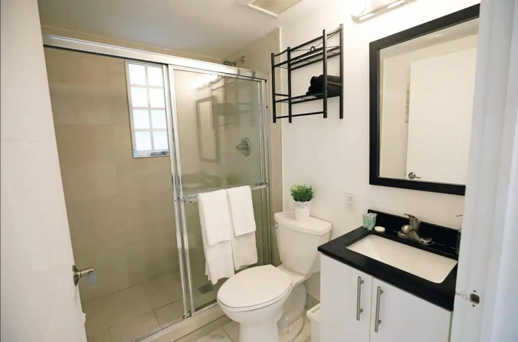 South Beach 2 Bedroom Family & Pet Friendly Apartment With Balcony & Free Parking Miami Beach Extérieur photo