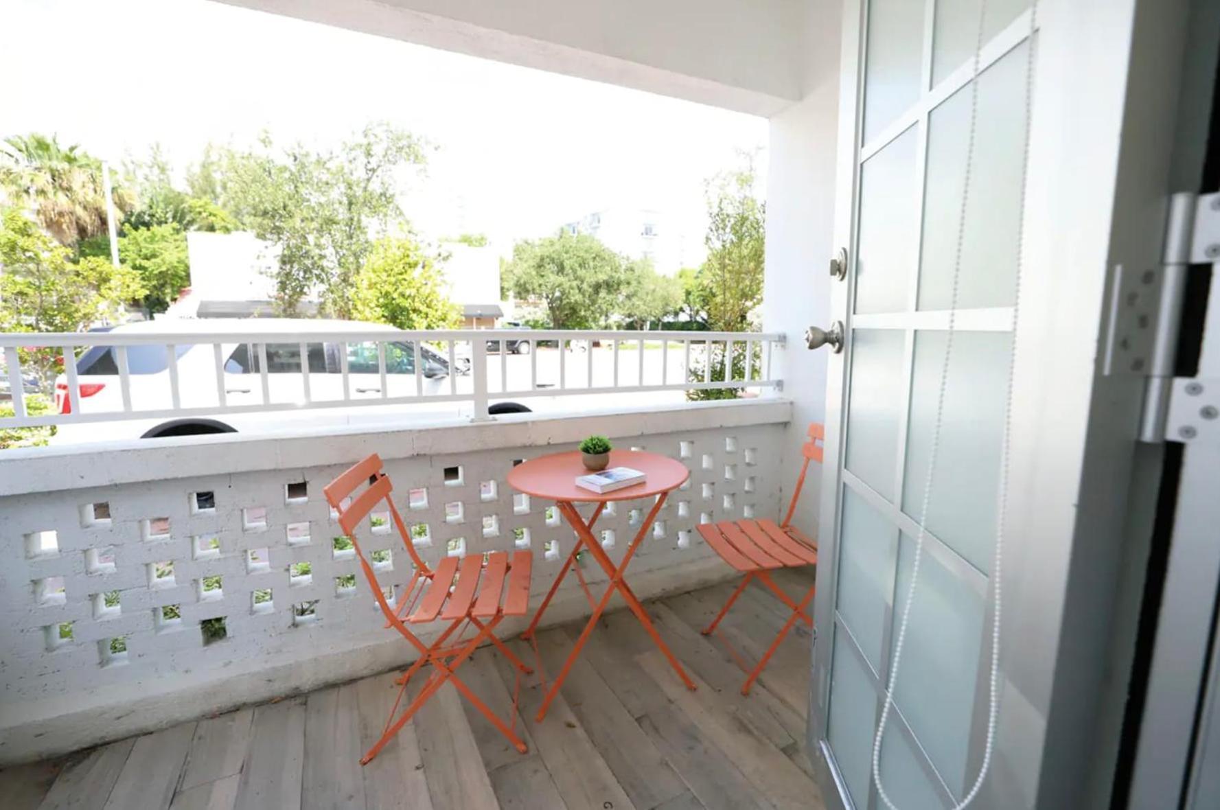 South Beach 2 Bedroom Family & Pet Friendly Apartment With Balcony & Free Parking Miami Beach Extérieur photo